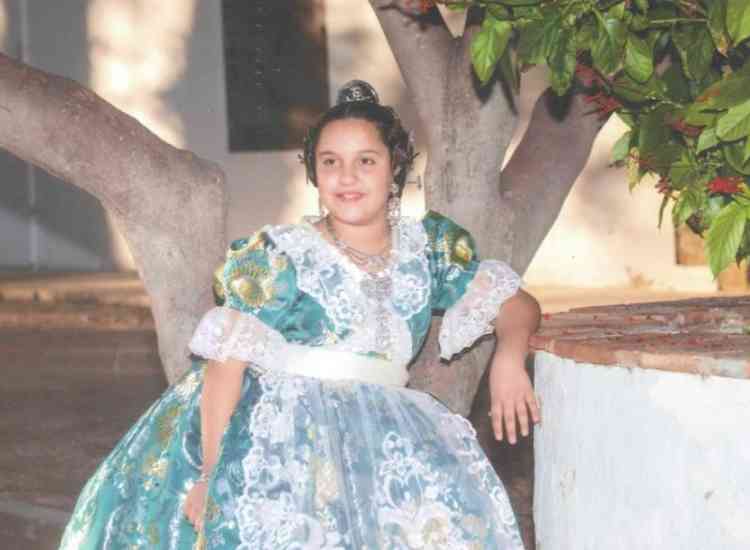 Angela Pan   Falla Darrere del Castell