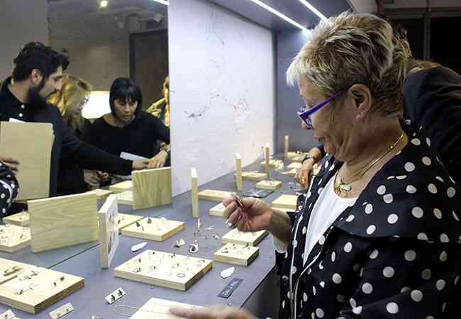 Inaguraci  n Peris Roca  5 