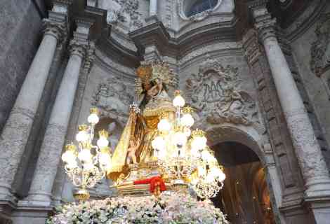 Procesión de la imagen original de la Virgen de los Desamparados