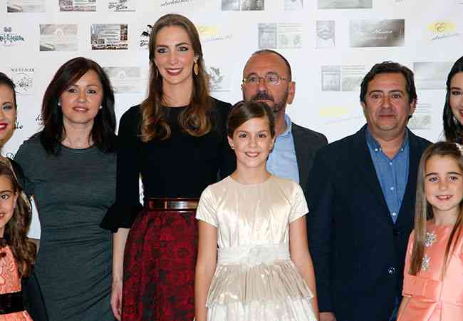 Indumentaristas17  19 