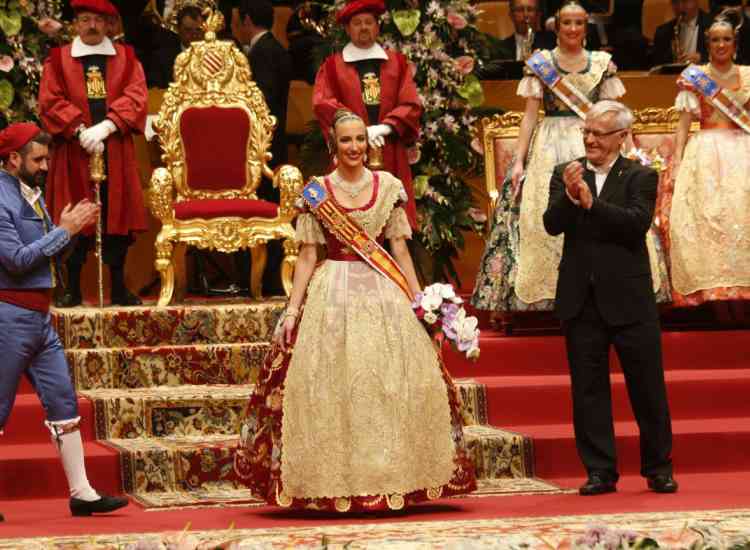 b9a5f8bf 5d2c 4dd7 af05 8ecd9a13f323