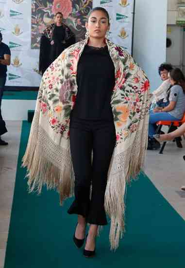 DesfileMantonesAM  35 