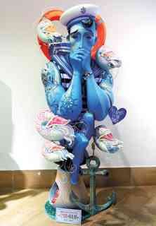 Ninots Indultas y premios de sección Hogueras 2018