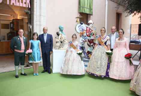 Entrega de los Ninots Indultats y cuadro de la Fallera Mayor de Valencia