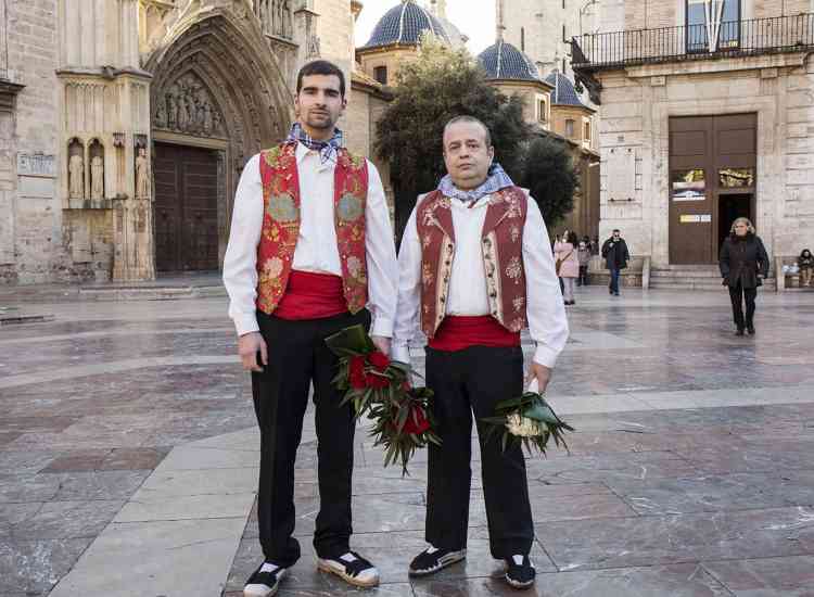 BAJA VESTIDORES C5D36416