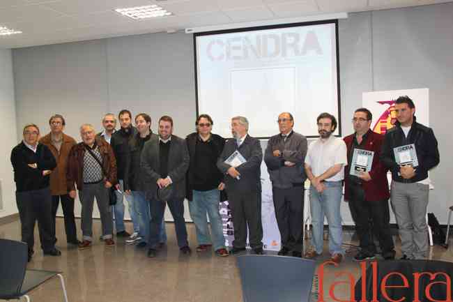 Presentaci  n Revista Cendra  10 