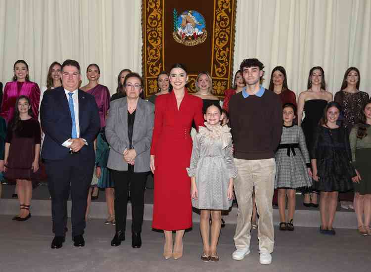 gala indumentaria 26  