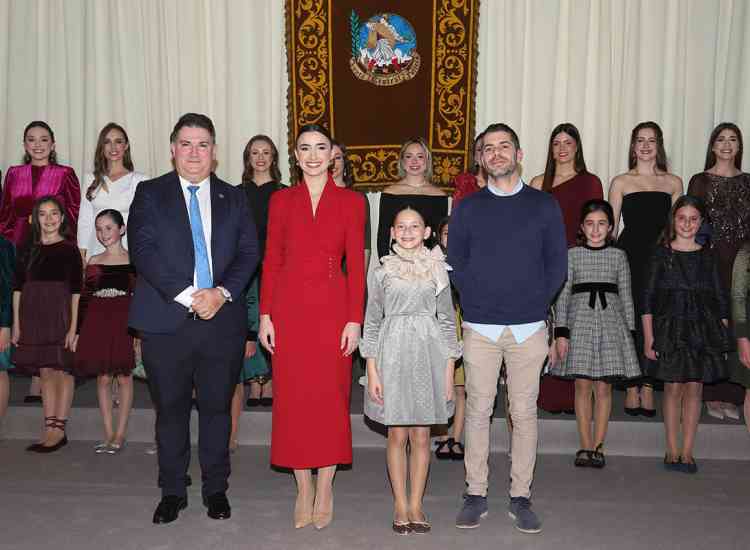 gala indumentaria 26  