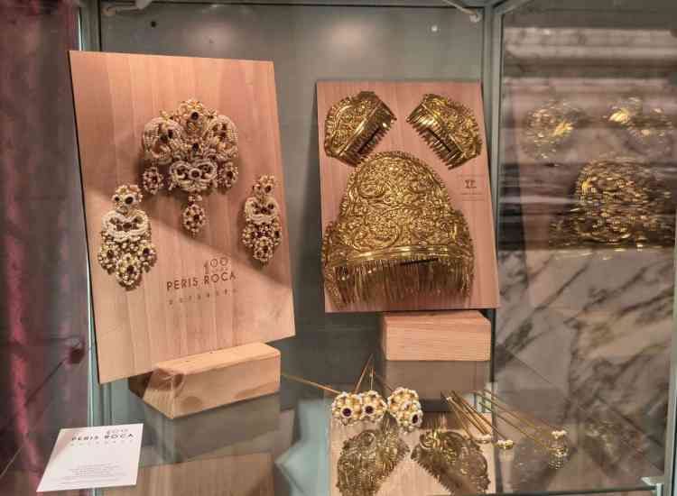 joyas de la indumentaria  