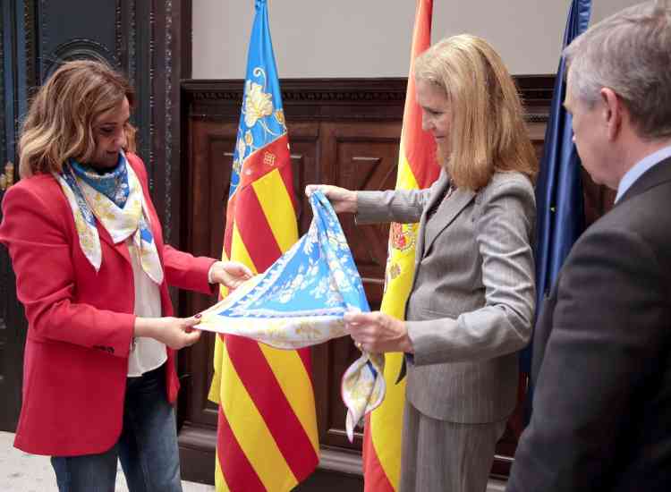 0311 alcaldessa  infanta elena 