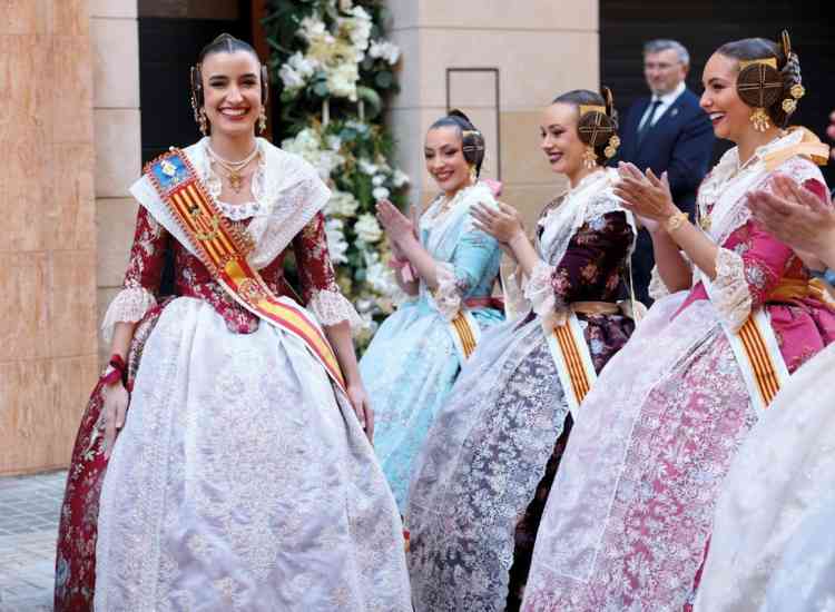 santos   manteletas del segundo traje