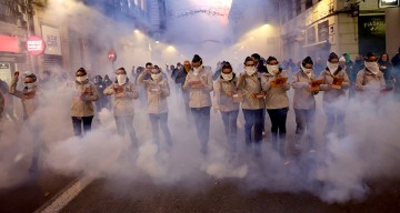 La pólvora marca el inicio del día de la Crida La pólvora marca el inicio del día de la Crida
