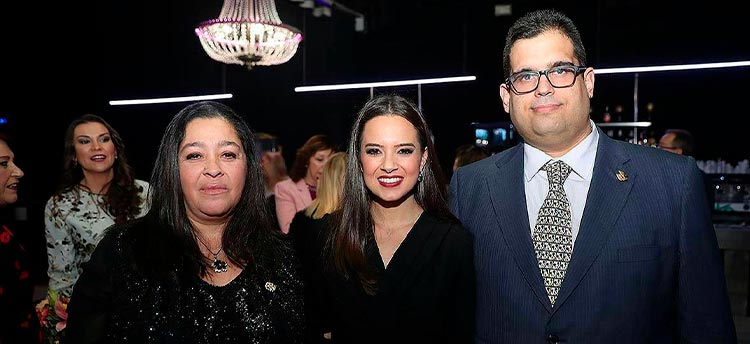 AngelaPerezPelaez 01