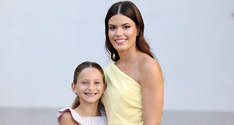 06 Marta Mercader y Laura Llobell