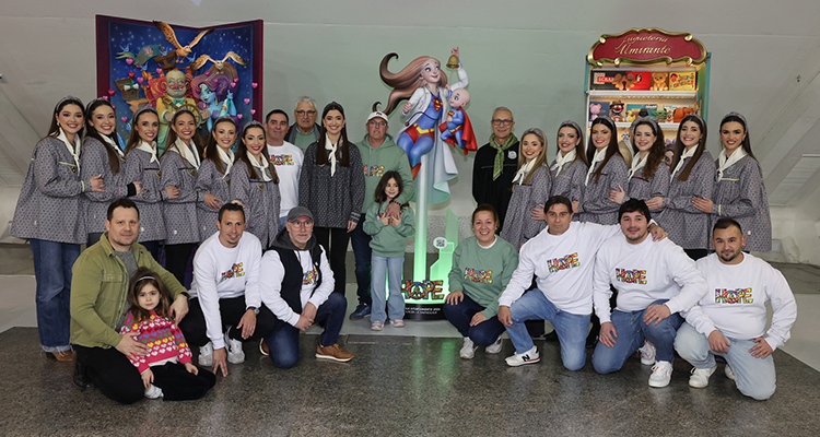 Todo preparado para la inauguración de la Exposición del Ninot