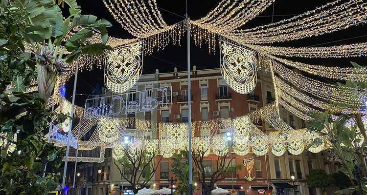 Cuba-Puerto Rico y Río Tajo Cavite, triunfadoras del concurso de calles iluminadas 