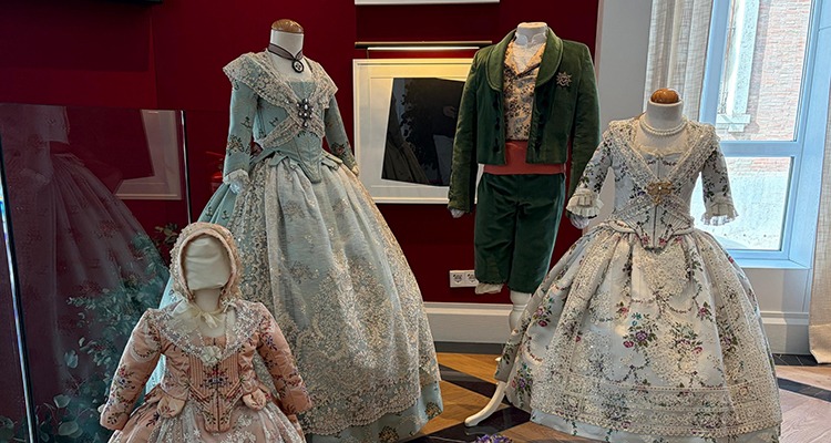 Estimar Valencia pone en valor la historia y la artesanía valenciana con la colección de Amparo Fabra