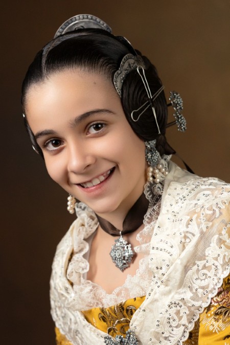 Marta Tormo Robledo Nº 371 Falla Josep Maria Bayarri Los Isidros