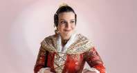 Indumentaria Valenciana Elena viste las ilusiones falleras de Celia Quevedo